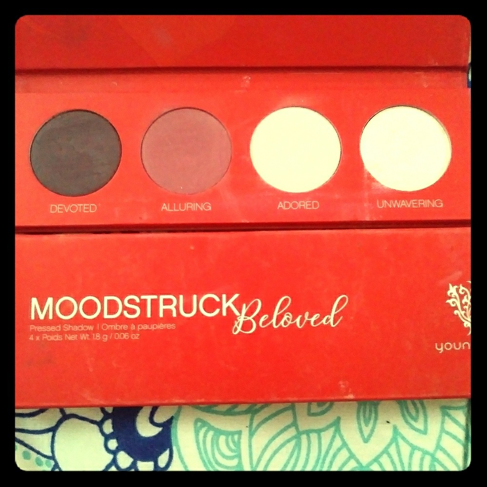 Younique moodstruck beloved pallet